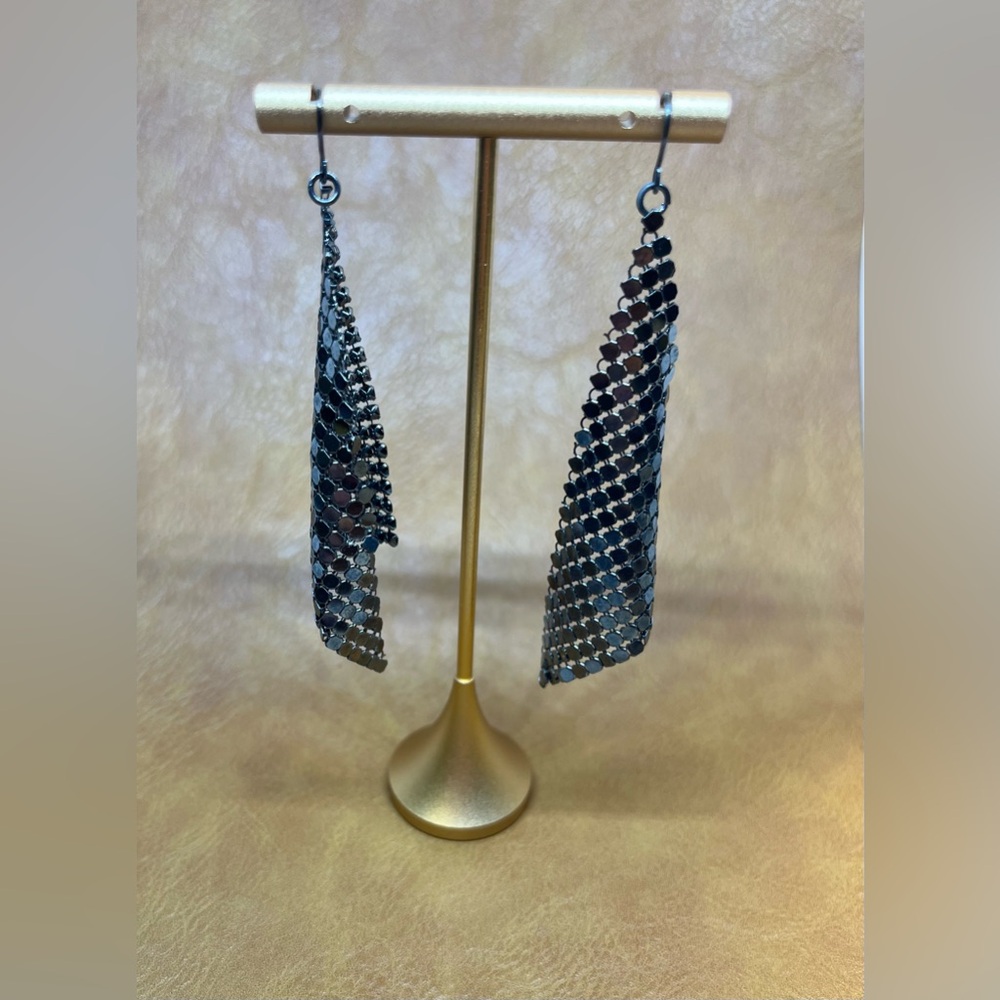Chain male earrings